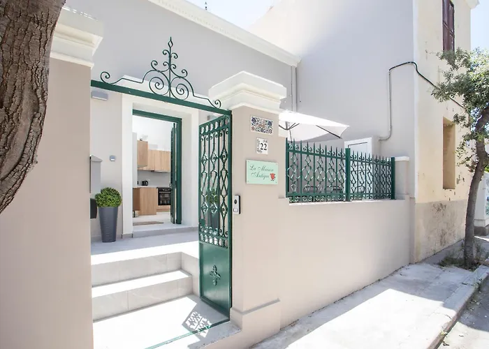 La Maison Antique Casa de Férias *